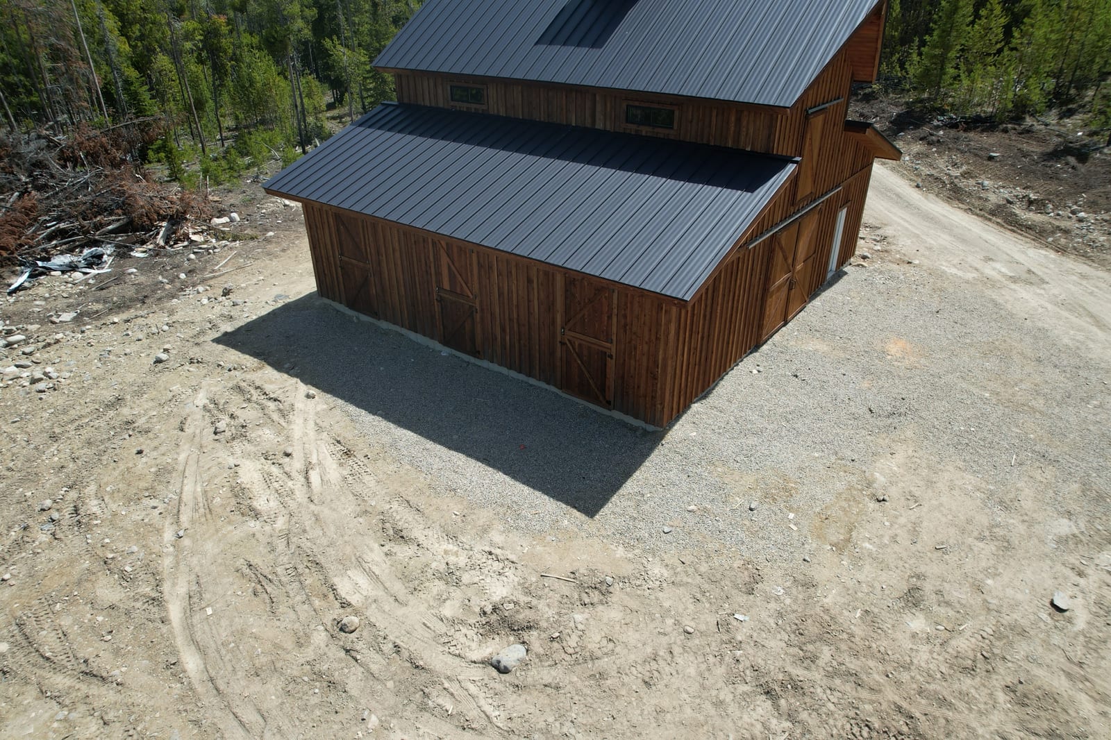 Metal roof and sliding doors